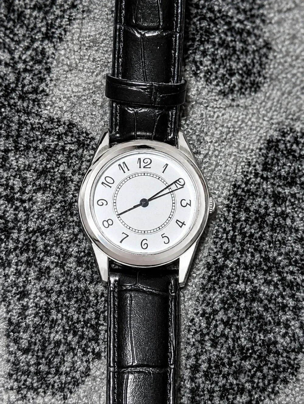 Vintage Joan Rivers Classics Silver Tone Quartz Watch Black Leather Strap CC